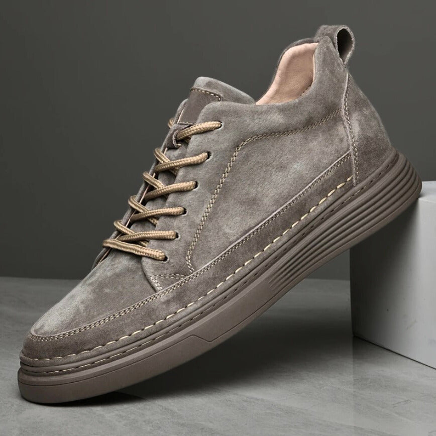 herren-ledersneaker-stilvoll-Grau